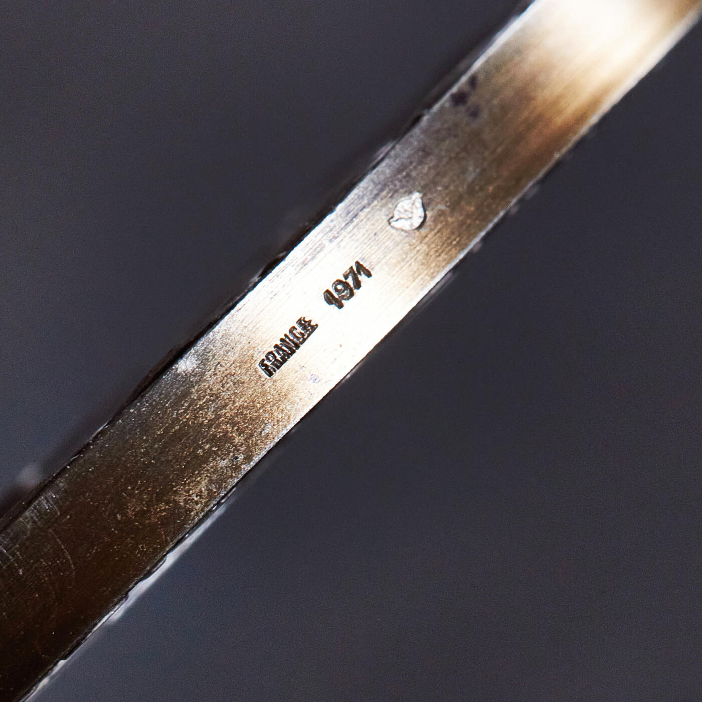 【俄甄集藏】2026年(049)03-18星期三 晚 19:30 全场包邮 法国1971年纪念前总统夏尔·戴高乐逝世大银章，原盒证，直径63mm，重135克，999银