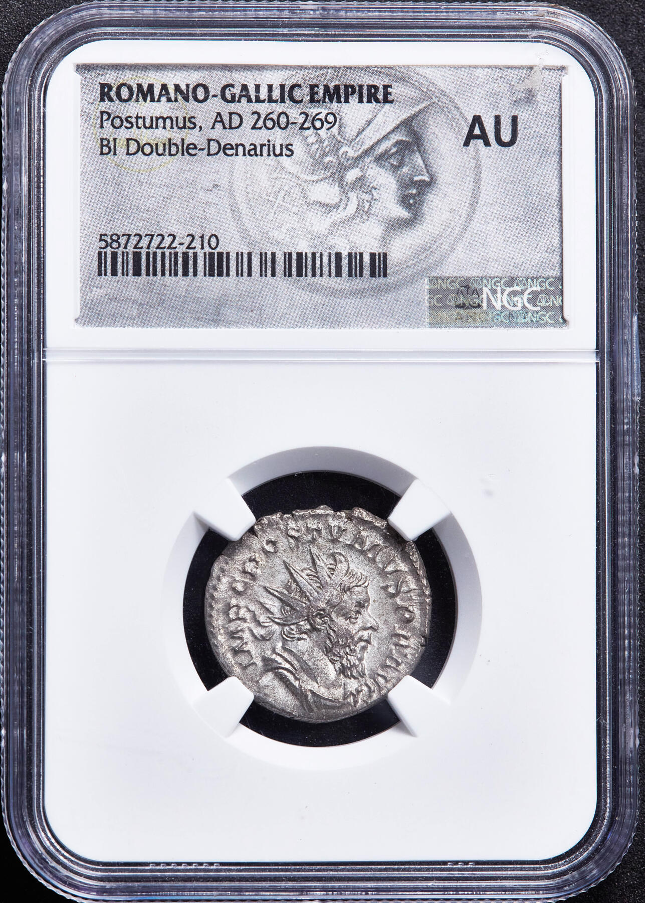 【俄甄集藏】2026年(049)03-18星期三 晚 19:30 全场包邮 古罗马高卢帝国公元262-263年波斯图穆斯双第纳尔财富女神银币，NGC AU，特殊标签，正面是波斯图穆斯戴芒冠头像，币文：最高统帅，波斯图穆斯，虔敬和幸运者，奥古斯都；背面手持钱袋与秤的财富女神，原味包浆，原光品相