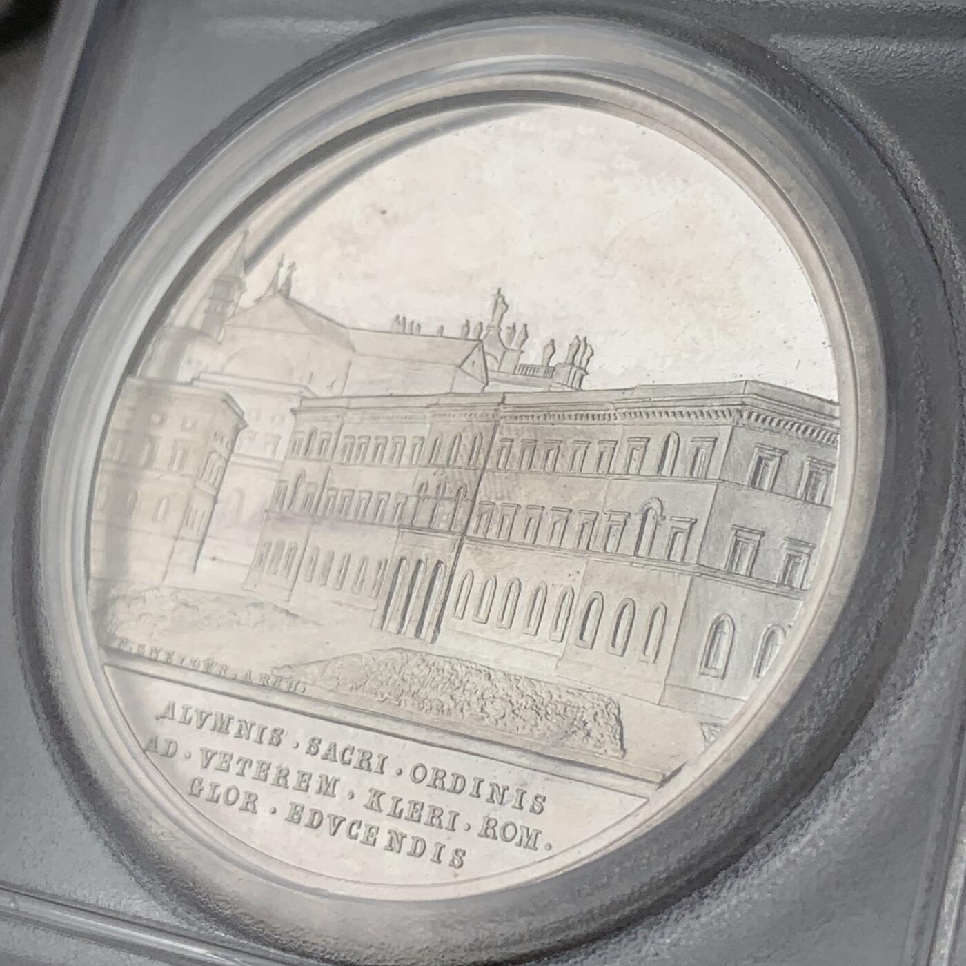 掌中浮雕-藏着的欧洲第054场 PCGS SP65 :  梵蒂冈教皇庇护十世/教皇神学院就职银章，44mm