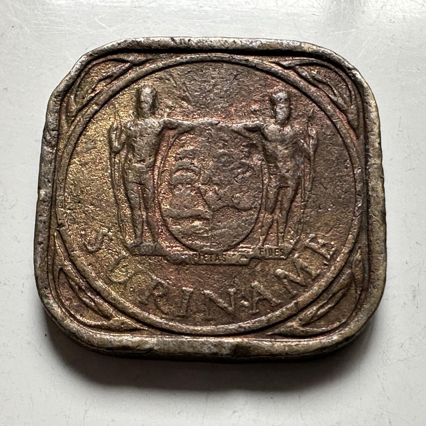 🌹外币初藏🌹🐯2026年第27场   每周二四六晚8️⃣点 接代拍 苏里南1972年五分