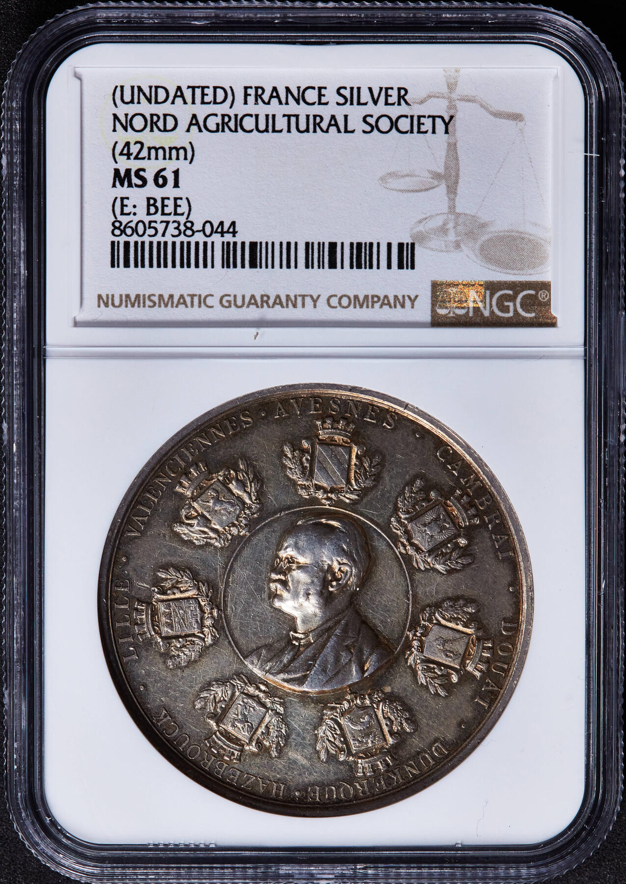 【俄甄集藏】2026年(049)03-18星期三 晚 19:30 全场包邮 法国19世纪中期北部农业协会镀金大银章，NGC MS61，高浮雕，稀少品种，蜜蜂铭，直径42mm