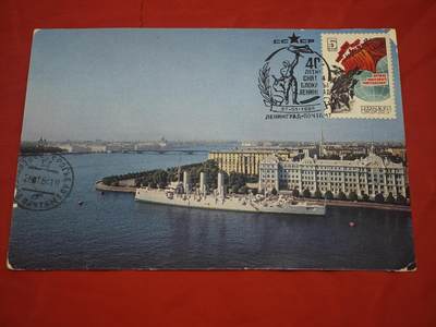 橙子收藏第五期 - 苏联1984年发行的“列宁格勒解围40周年”主题明信片，以“阿芙乐尔”号巡洋舰为载体，加盖历史纪念日戳，是苏联军事历史与邮政文化结合的珍贵藏品