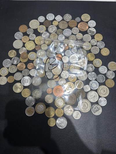 《外钞收藏家》第六百一十六期（精品场）（长期征集拍品、欢迎藏友们联系合作） - 硬币包3号 近百枚一起