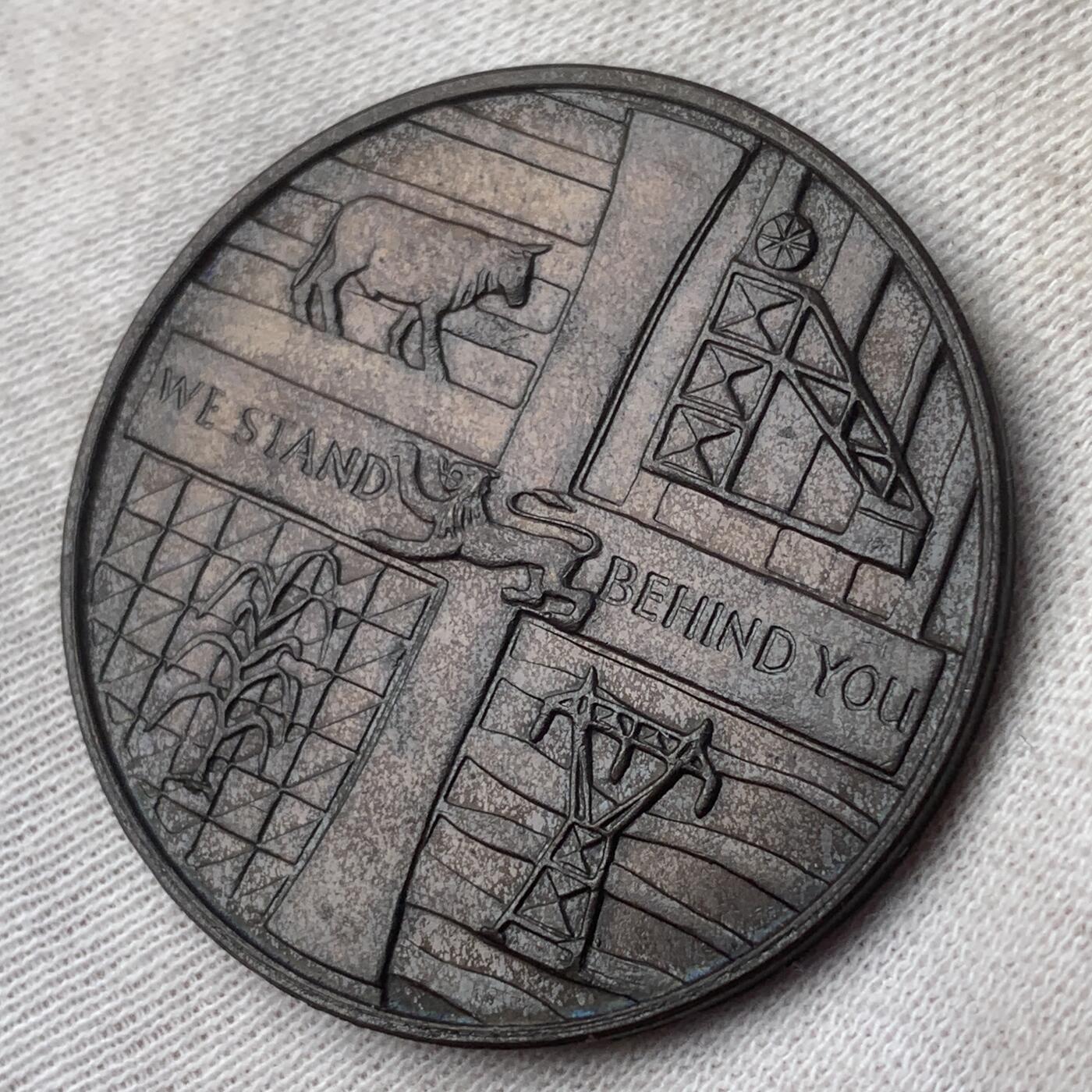 掌中浮雕-藏着的欧洲第054场 1965年罗德西亚独立纪念铜章，38mm