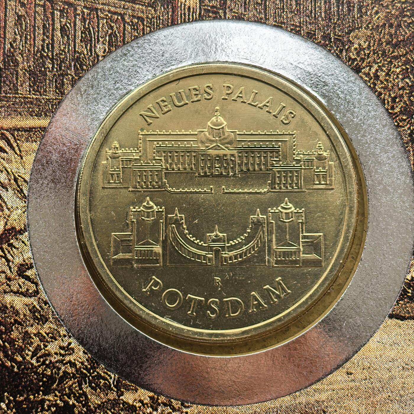 道一币馆币章第一百六十八场 邮币封 民主德国1986年弗雷德里克大帝在波斯坦的新宫殿5马克纪念币