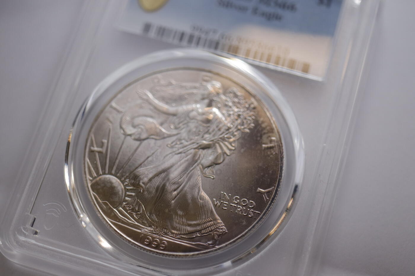 观钱 近现代机制币拍卖No.004（全场顺丰包邮）  1999 年美国1盎司行走女神鹰洋银币（PCGS MS66）