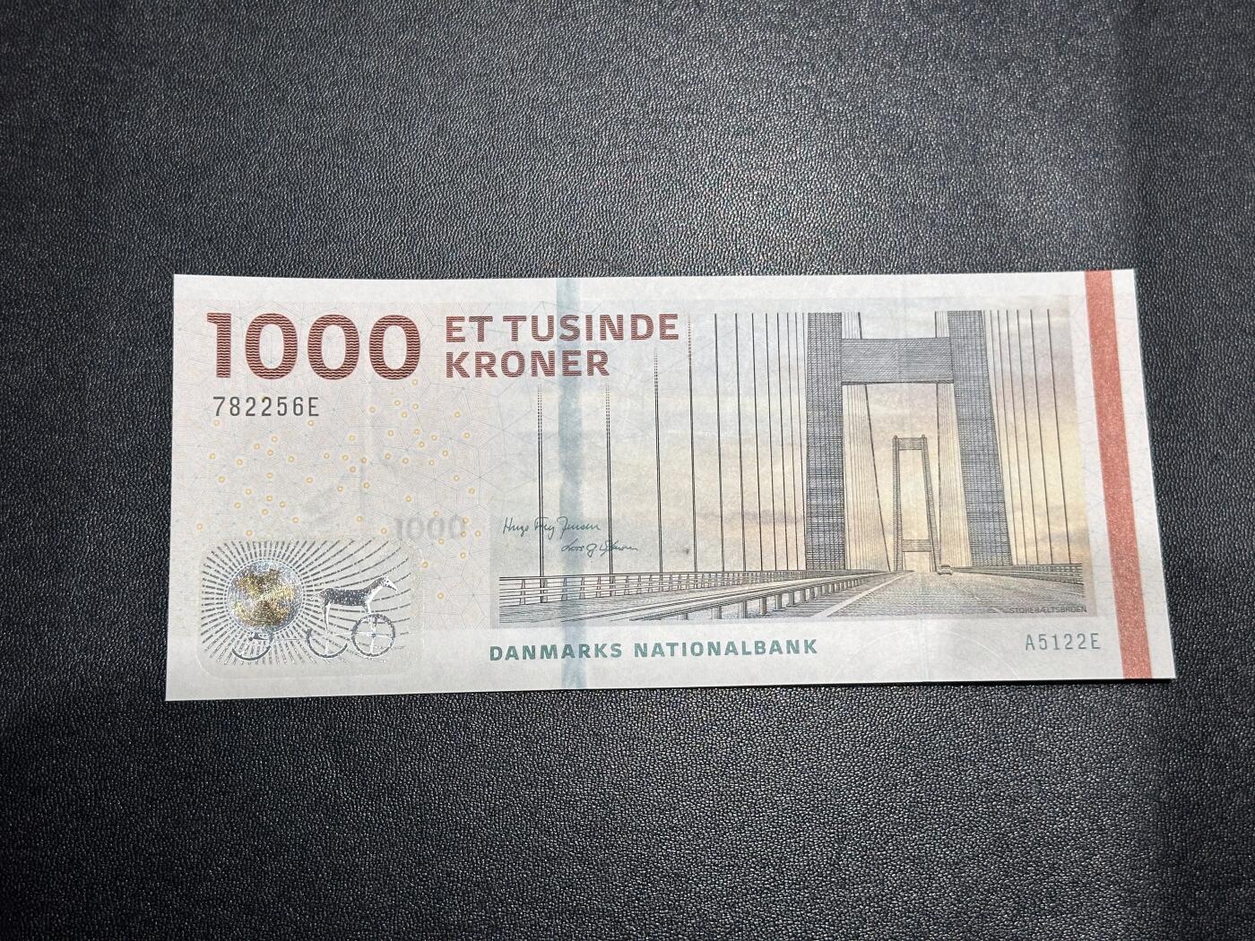 《外钞收藏家》第六百一十六期（精品场）（长期征集拍品、欢迎藏友们联系合作） 2009年丹麦桥版1000克朗 全新UNC