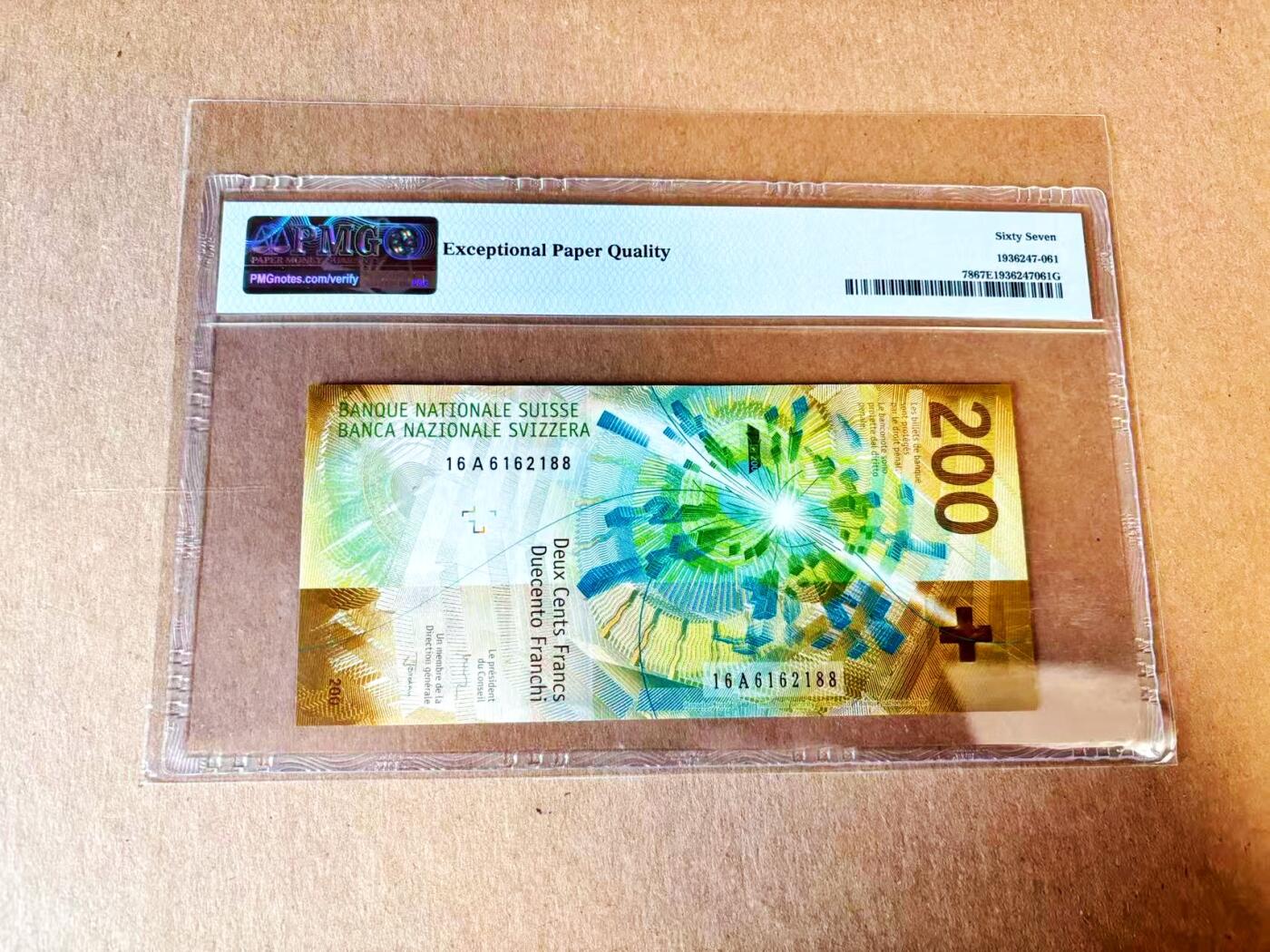 【Blue Auction】世界纸币精拍第793期——18级TOP拍卖/信誉/品质/专业/高效💫 【A冠88尾无47】瑞士 2016年200法郎 PMG67EPQ  