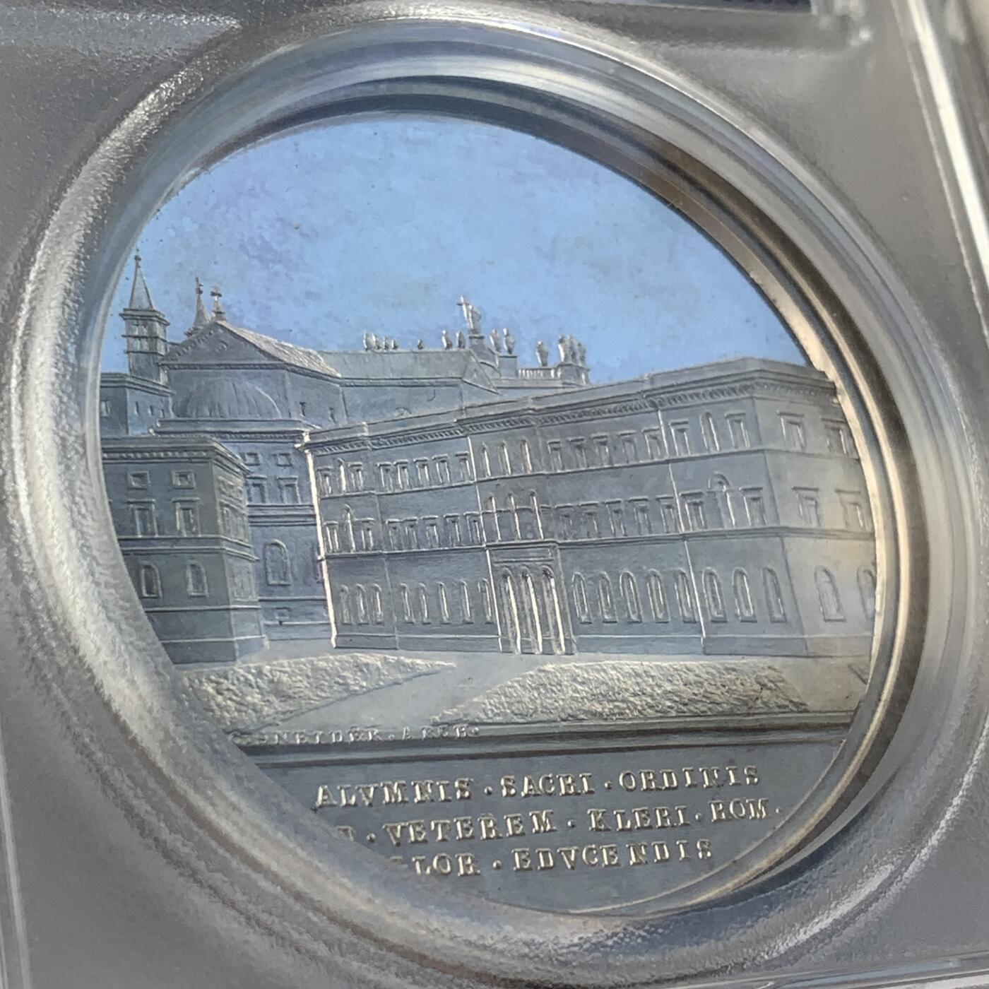 掌中浮雕-藏着的欧洲第054场 PCGS SP65 :  梵蒂冈教皇庇护十世/教皇神学院就职银章，44mm