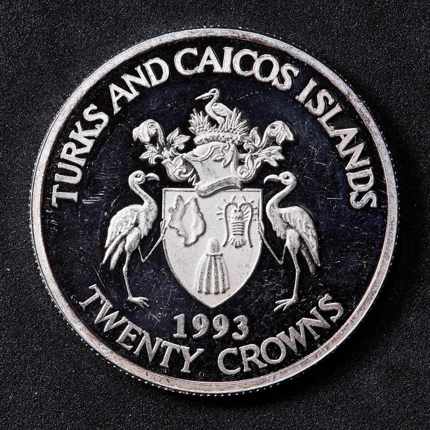 【俄甄集藏】2026年(049)03-18星期三 晚 19:30 全场包邮 英属特克斯和凯克斯群岛1993年纪念伊拉莎白二世加冕40周年20克朗精制大银币，重31.1克，999银，发行量10000枚