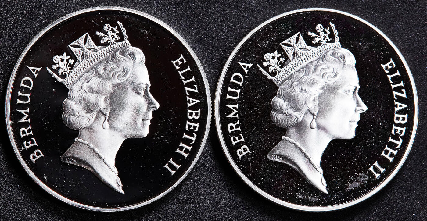 【俄甄集藏】2026年(049)03-18星期三 晚 19:30 全场包邮 英属百慕大1991年动物保护系列眼斑龙虾与皇冠夜莺2元精制大银币一对，单枚重28.28克，925银，发行量3000枚