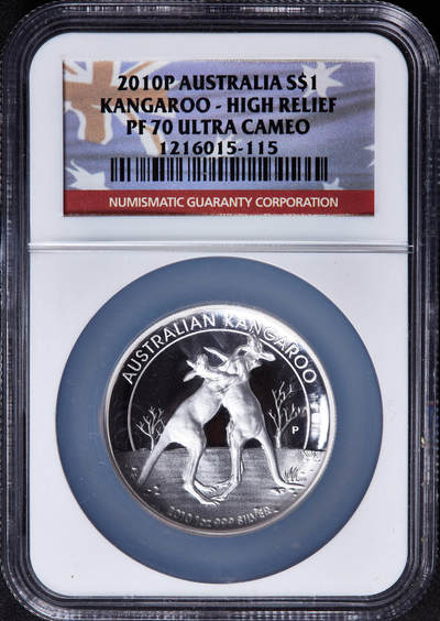 【俄甄集藏】2026年(049)03-18星期三 晚 19:30 全场包邮 - 澳大利亚2010年珀斯厂袋鼠曲面1盎司精制1元银币，NGC PF70UC，特殊标签，重1盎司，999银，发行量20000枚