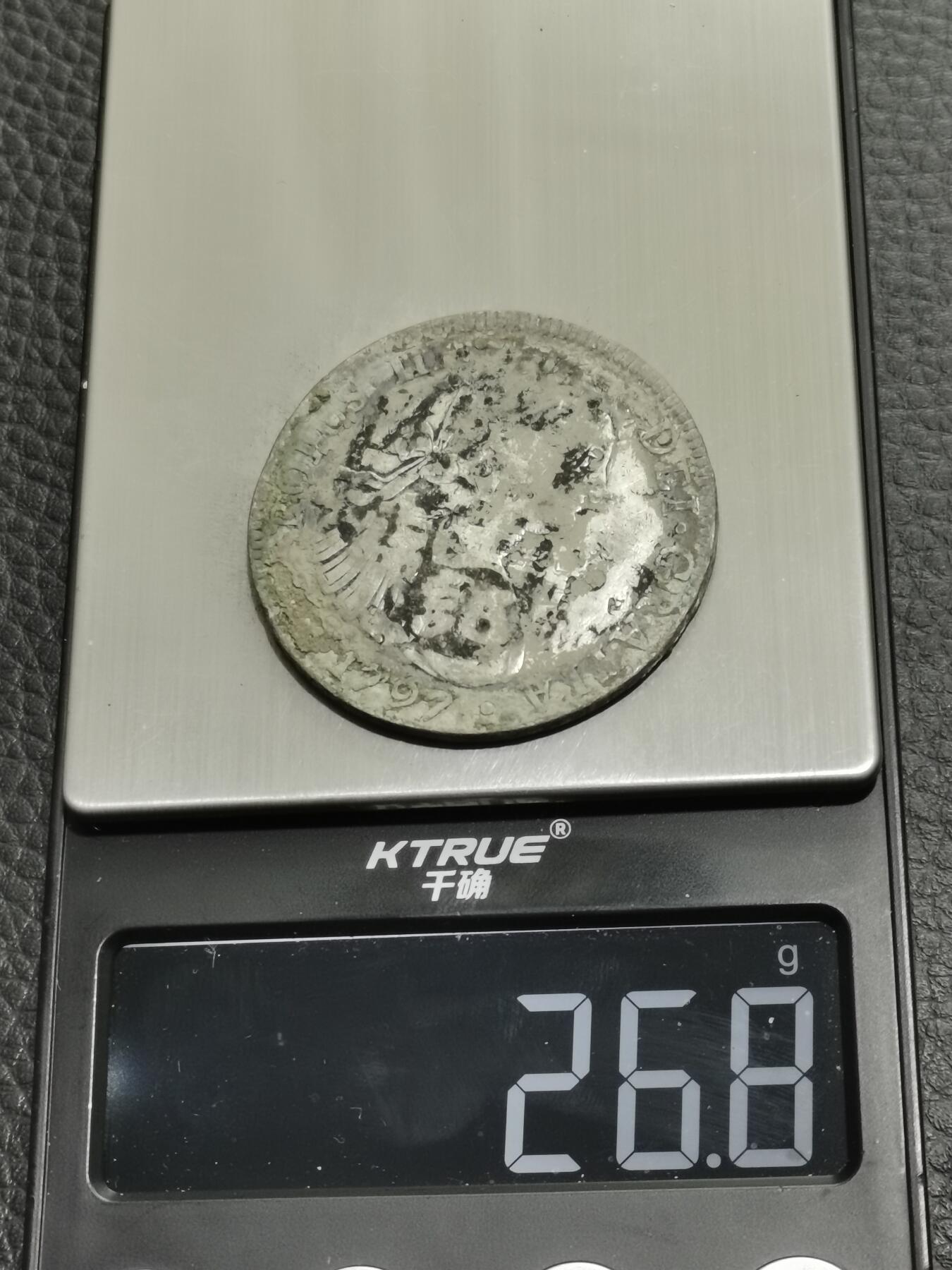 天下钱庄专场欢迎参拍 西属墨西哥卡四老双柱银币，有戳