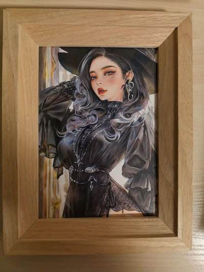 阳大大卡牌拍卖第104期（持续收拍品，周五晚上九点截拍，进群福利早知道） - 【原画】顶流画师 妖妖 八尺夫人 A6尺寸 唇色鲜红饱满欲滴，是整幅画最跳脱的色彩，象征欲望、权力或诅咒