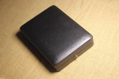 2026.3.14德系主题拍卖 - 德三骑士铁十字空盒，私人订制宽版，轻微使用痕迹，库存品相