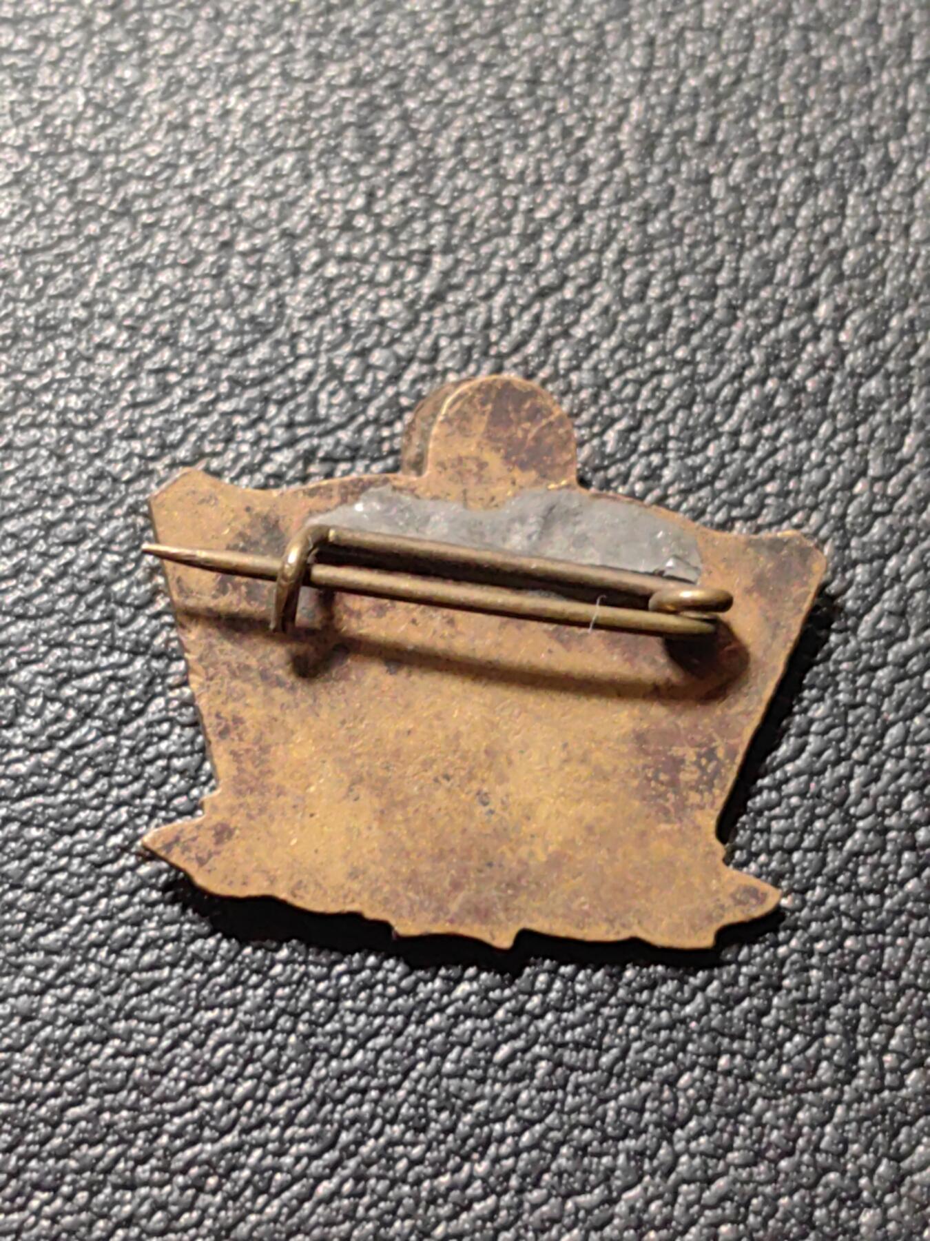 靖甫拍卖第六场 匈牙利共青团约瑟夫 阿提拉运动徽章 铜珐琅