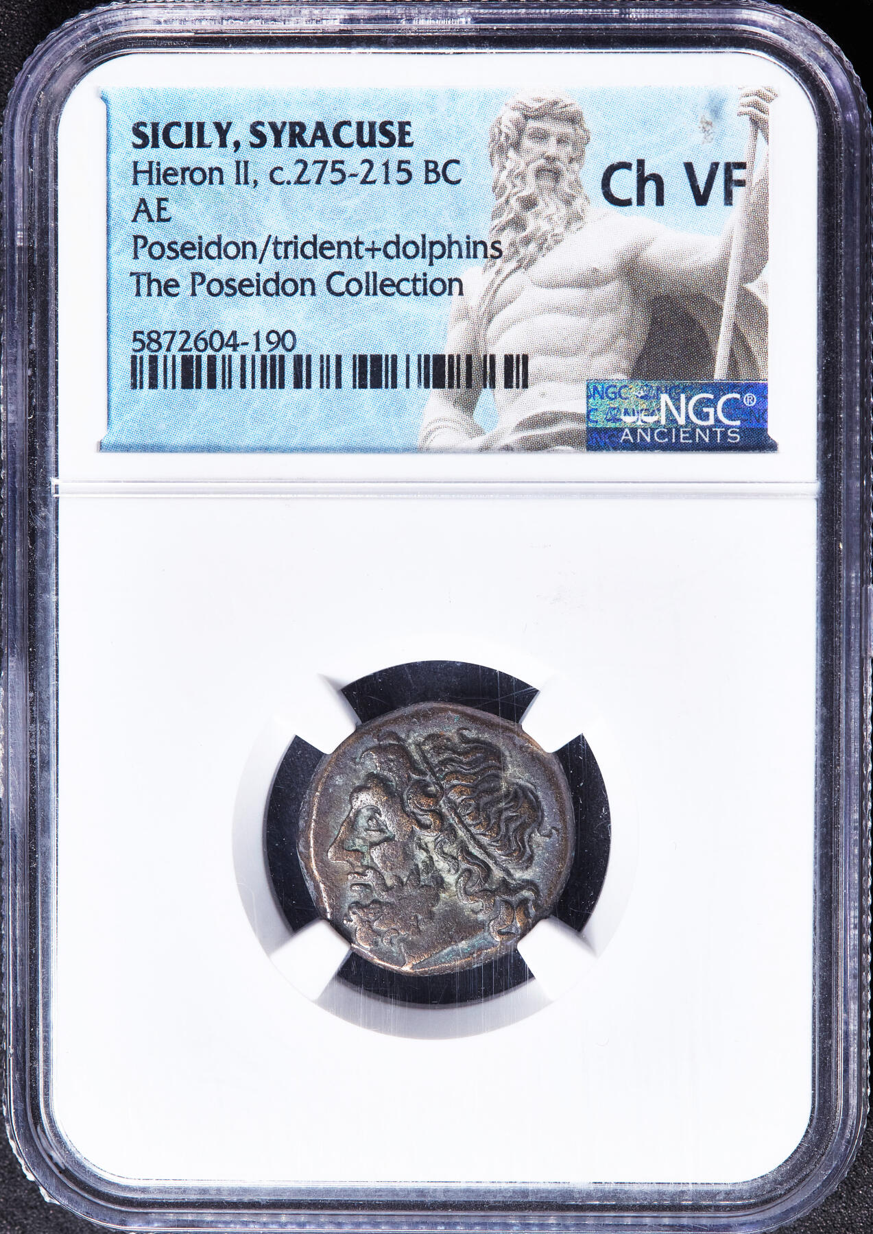 【俄甄集藏】2026年(049)03-18星期三 晚 19:30 全场包邮 古希腊西西里岛叙拉古公元前275-前216年希伦二世海神波塞冬铜币，NGC ChVF，出自波塞冬集藏，正面海神波塞冬头像，背面波塞冬的法器三叉戟，两边各有一只海豚，NGC海神特殊标签