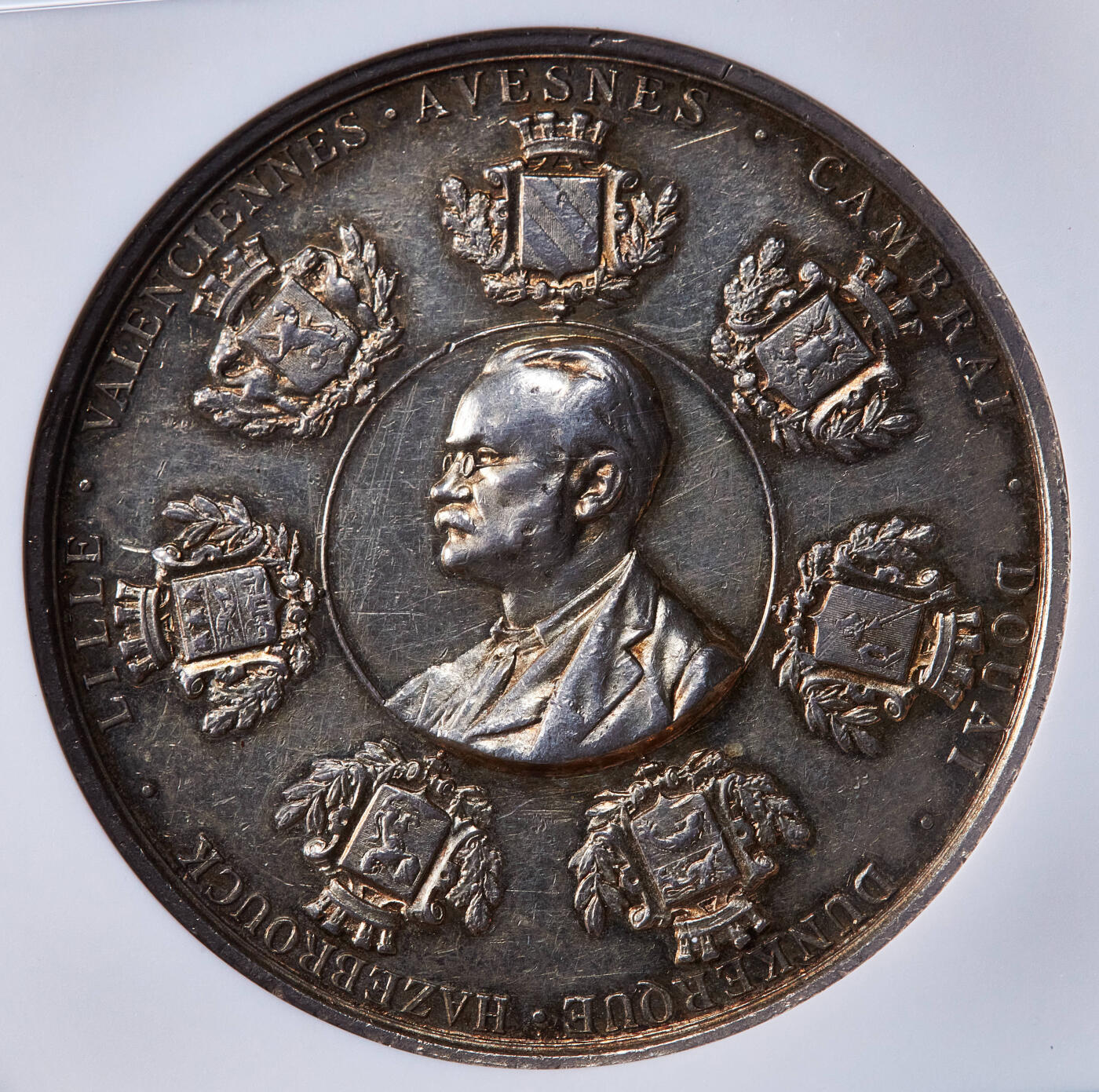 【俄甄集藏】2026年(049)03-18星期三 晚 19:30 全场包邮 法国19世纪中期北部农业协会镀金大银章，NGC MS61，高浮雕，稀少品种，蜜蜂铭，直径42mm