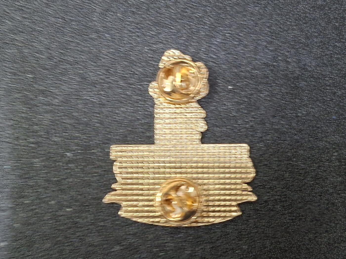 西秦中古拍卖第八十期  英国阵亡将士纪念日军人虞美人纪念章