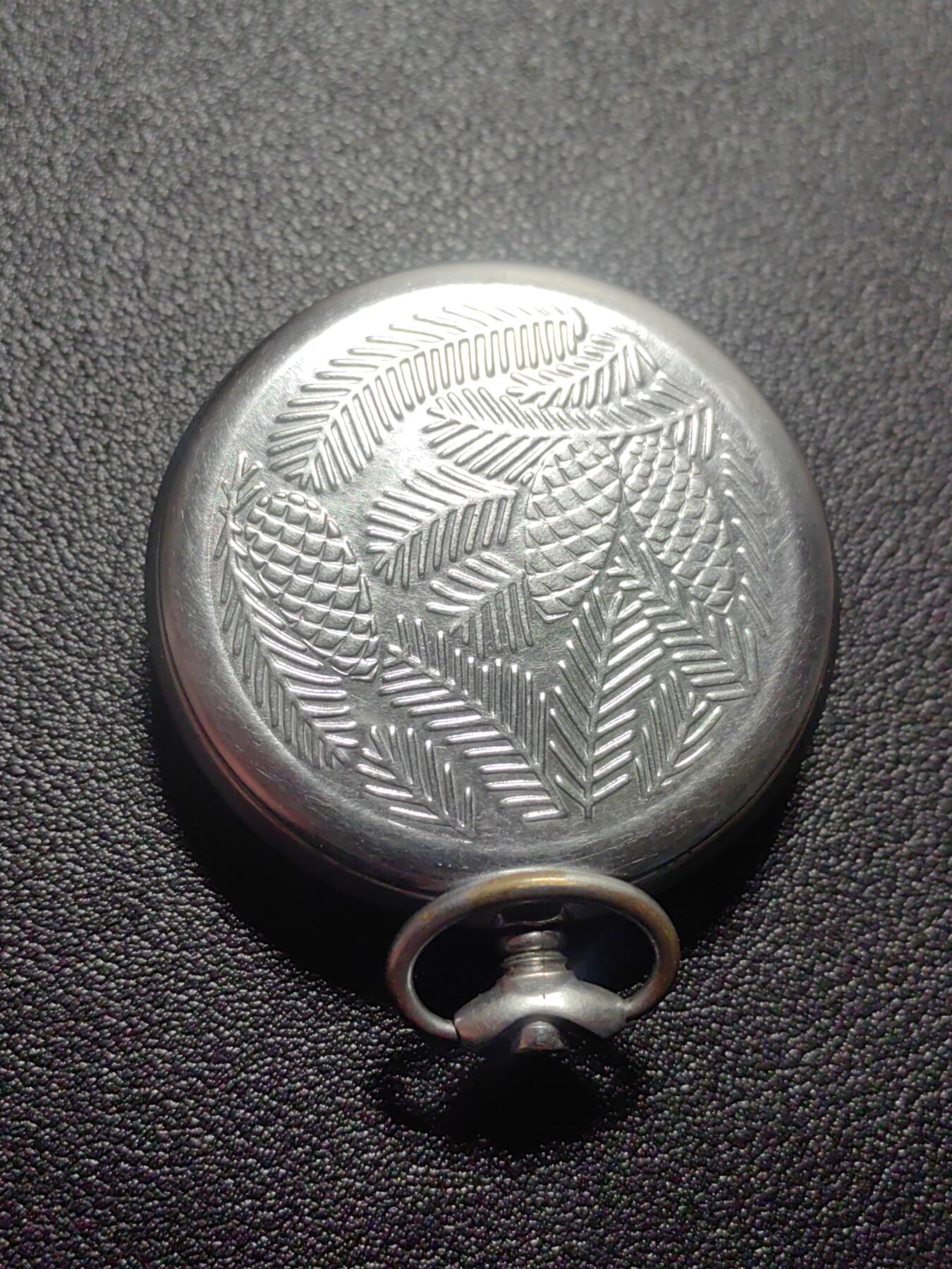 靖甫拍卖第六场 苏联表壳子 刻了铭文