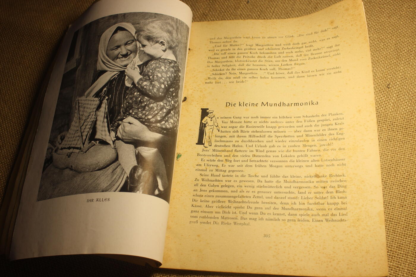2026.3.14德系主题拍卖 德三士兵周刊，1942年第7期，国防军统帅部出版，合计46页，包含了一些小故事和东线的民俗文化等，夹页带战地明信片，年代久远纸张略有痕迹，结构完好