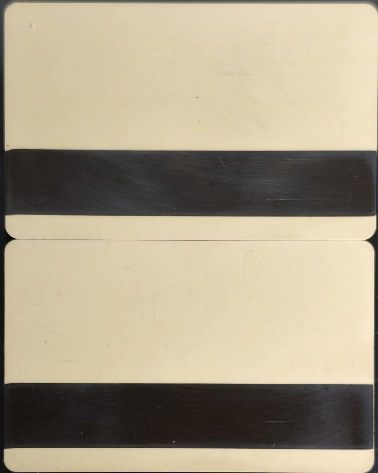 公藏第62期裸卡拍卖 黑龙江太科卡（佳木斯太科白卡头版（大¥字））2全流通品相。有储值。其中20右上角有小小洞，整套卡带自然黄。