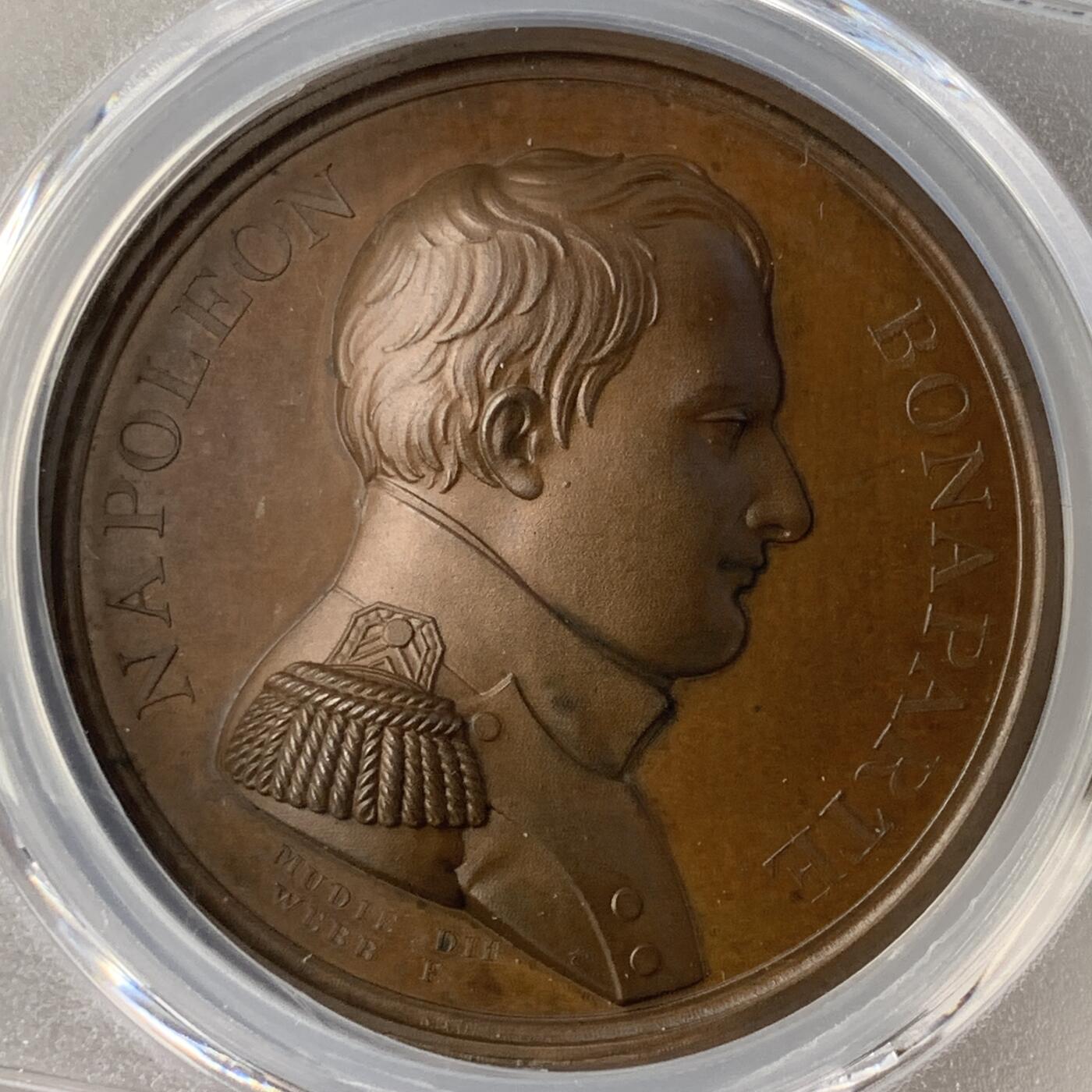 掌中浮雕-藏着的欧洲第054场 PCGS SP65 : 1815年拿破仑于柏勒洛丰号战列舰上投降，41mm, PCGS冠军分