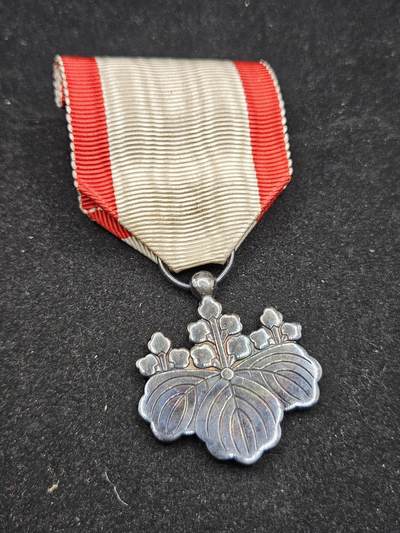 0元起拍勋章 第338期 咸鱼国勋章拍卖专场 3月15日（周日）下午6：00开始 - 白叶裸章 银制