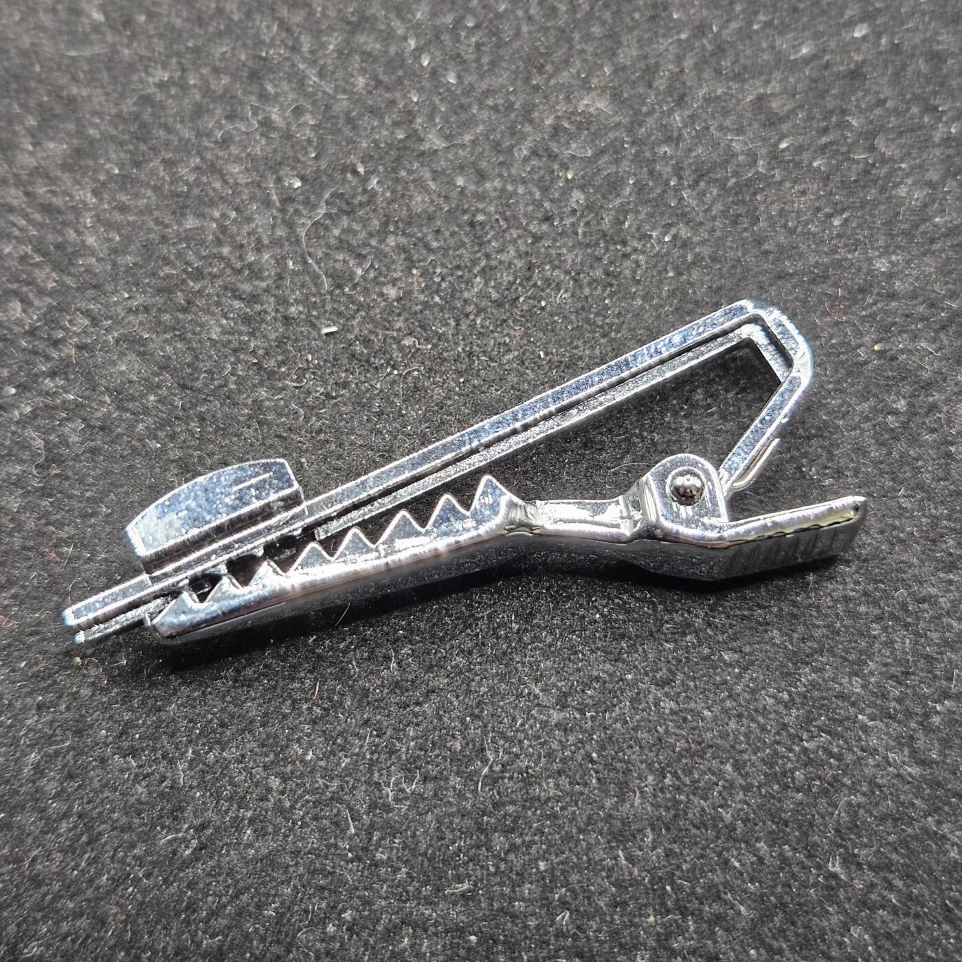 0元起拍勋章 第338期 咸鱼国勋章拍卖专场 3月15日（周日）下午6：00开始 日本中古领带夹