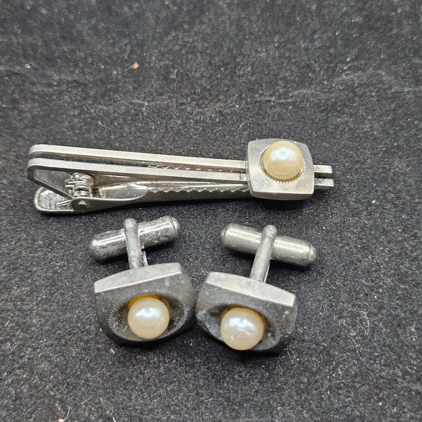 0元起拍勋章 第338期 咸鱼国勋章拍卖专场 3月15日（周日）下午6：00开始 日本中古袖扣领带夹一套