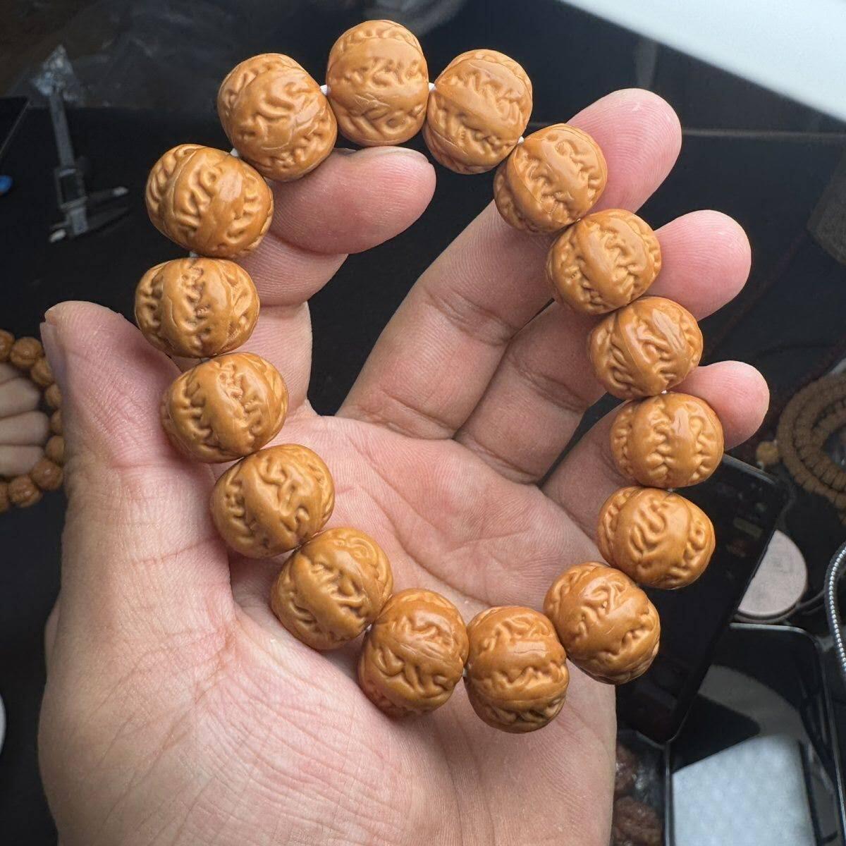 猴头精雕粗筋八棱