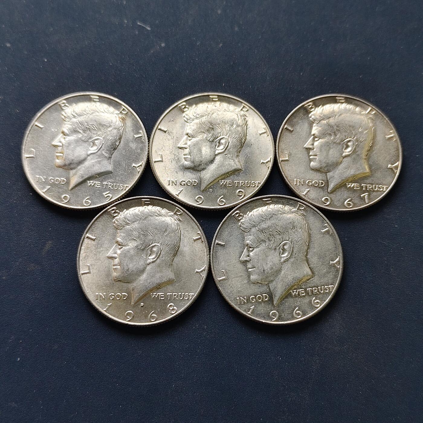 【全场包邮】纯粹捡漏拍511场 美国1965-1969年肯尼迪半元银币5枚一组【30.6毫米11.5克40%】