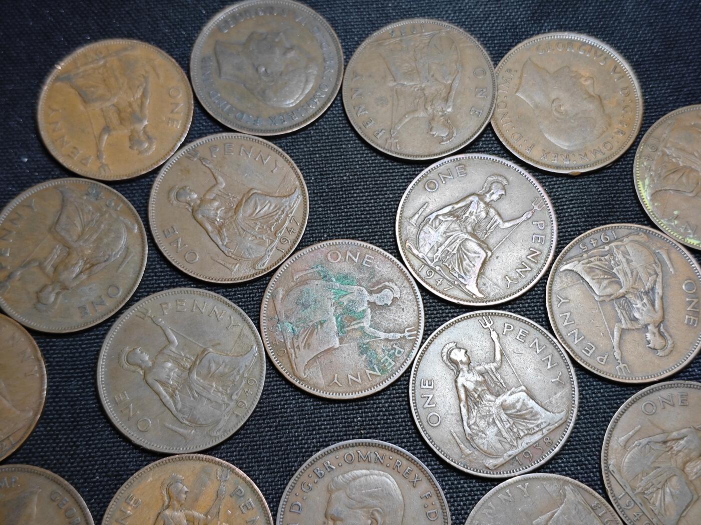 KK钱币收藏小铺   套币 批量/好品散币专场 2月预留时间 周末发货  英国乔六1便士铜币 29枚一组