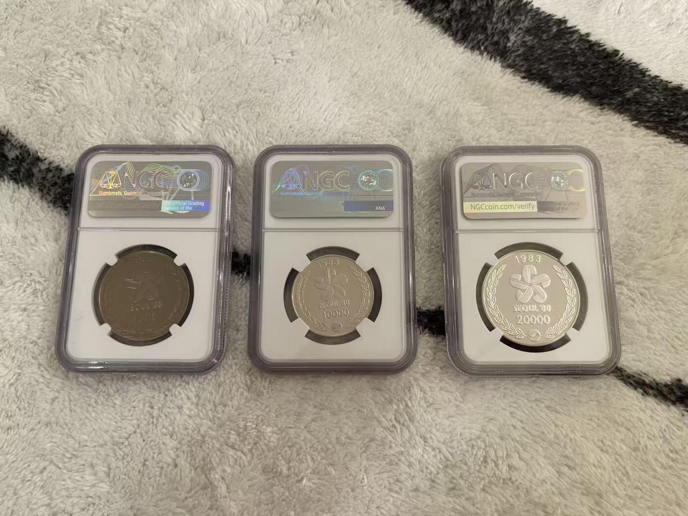 ❤️【币观天下】❤️ 第344期钱币秒杀拍卖场- 2026.3.6周五晚上6点半场 长期征集拍品  韩国1983年首尔运动会纪念币套装 全评级 含大银币