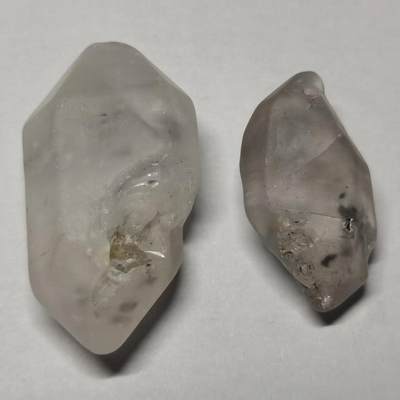 七河·藏家水晶矿标化石小拍（总第41期） - 藏家出品X680（10）水冲皮 贵州闪灵水晶2件