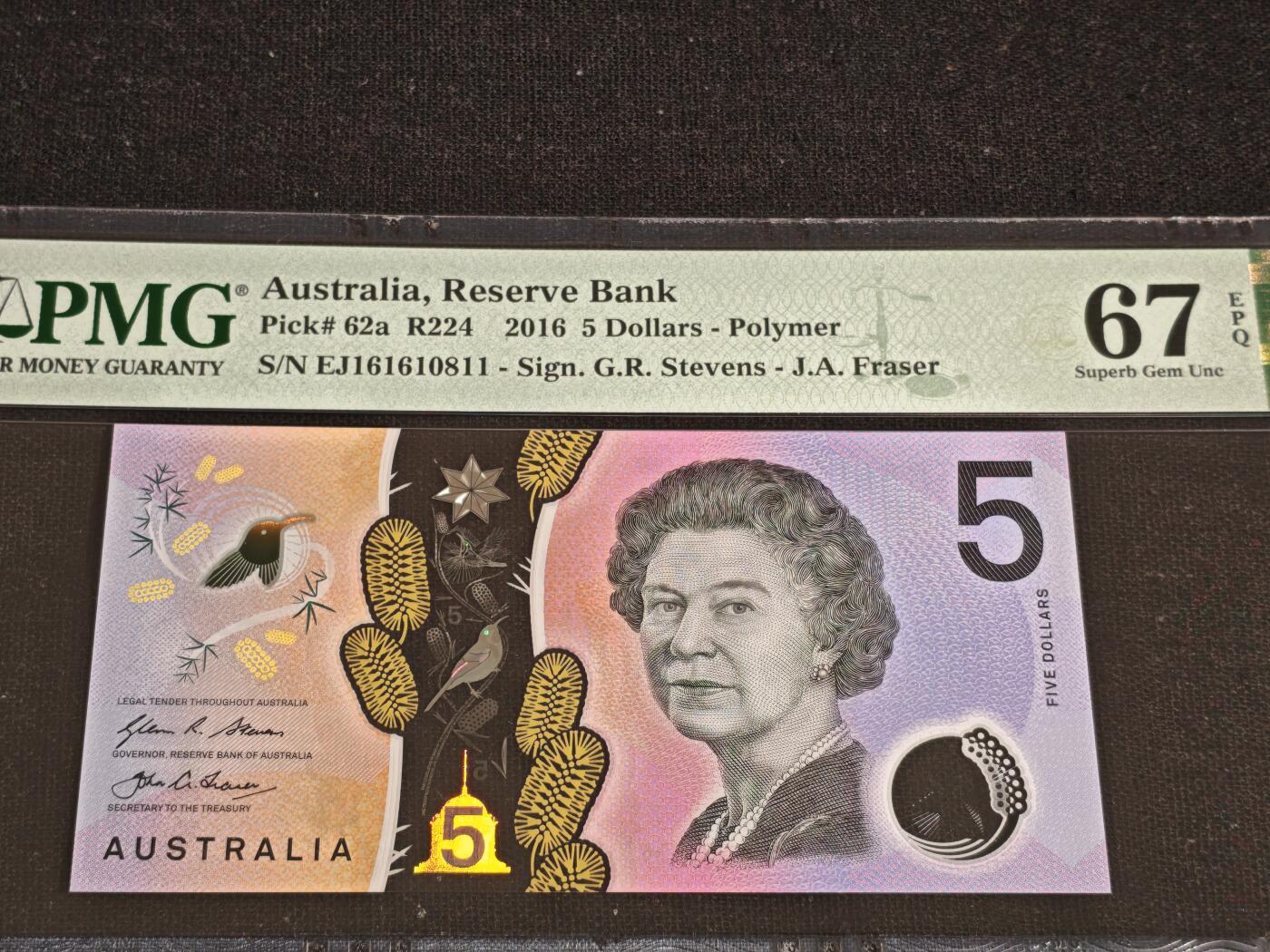 刘世昌艺术品销售中心～虎踞龙蟠*金杨在线联拍群第519期 澳大利亚2016年5元【倒置号】（PMG 67E 号码：EJ161610811）1枚。
