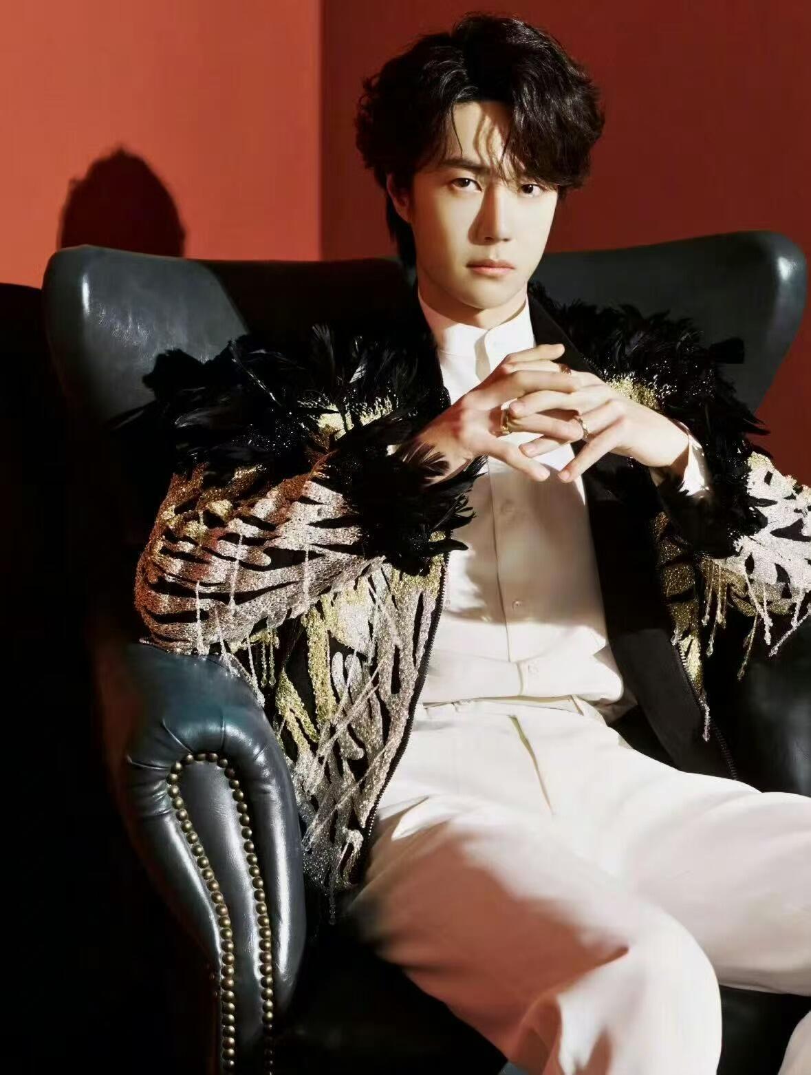 零元拍：2026总台马年春晚《闪耀动起来》新老舞王郭富城，王一博联袂双签中央广播电视总台✖️CMG看点✖️总台文创联合出品CMG“五福临门”！