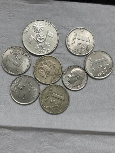 文馨钱币收藏第 296 场，长期接代拍业务 - 一组 8 枚