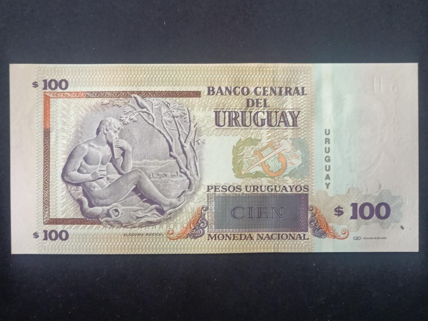 【游宝拍卖】丙午马年第11期 乌拉圭-100比索【2008年 无47永恒号 01132910 全新UNC】