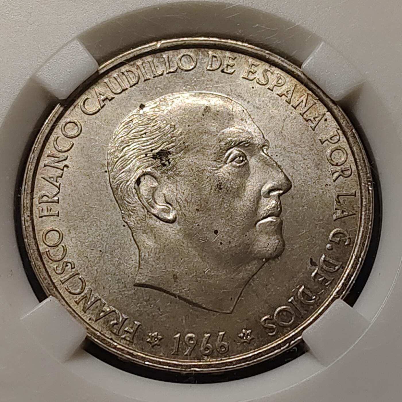 【全场包邮】纯粹捡漏拍511场 西班牙1966年佛朗哥100比塞塔银币【34毫米19克80%】