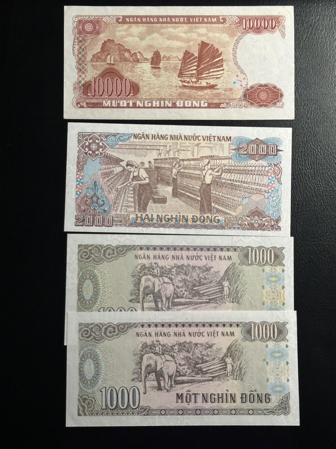 丙午马年三月第二场 精品更新 越南10000盾1993年一万盾，无47A冠！其他版本不确定，貌似两张1000颜色不一样。（不设起拍放漏）