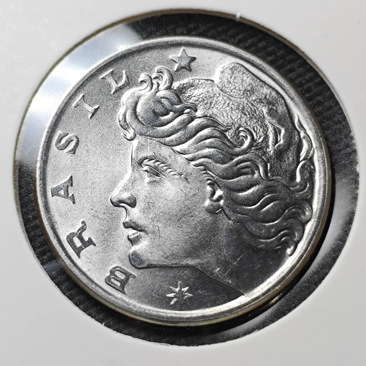 KK钱币收藏小铺   第405期 2月预留时间 周末发货  1977巴西20分 好品