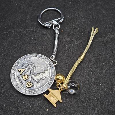 0元起拍勋章 第338期 咸鱼国勋章拍卖专场 3月15日（周日）下午6：00开始 - 日本钥匙链两个