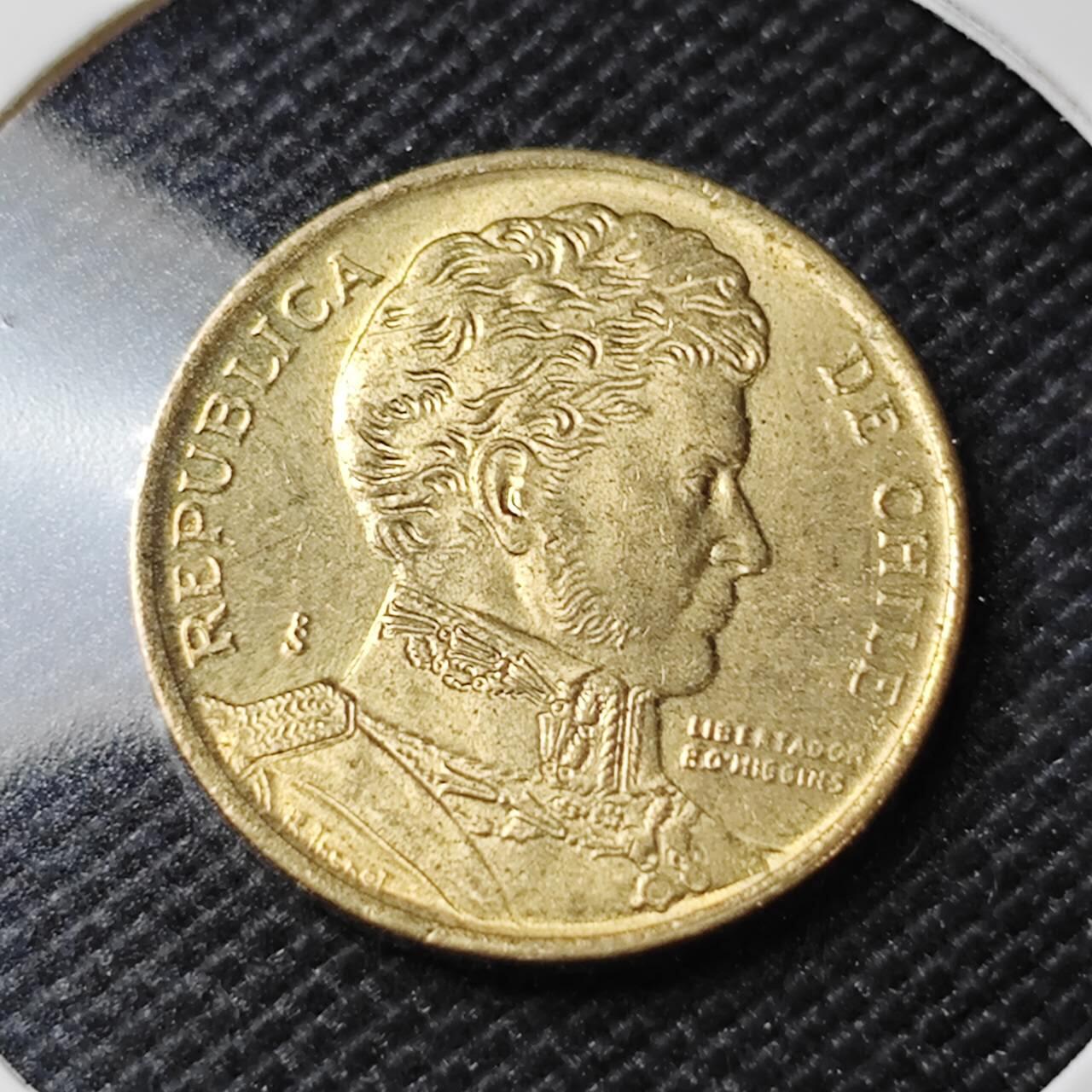 KK钱币收藏小铺   第405期 2月预留时间 周末发货 1990智利1比索 好品