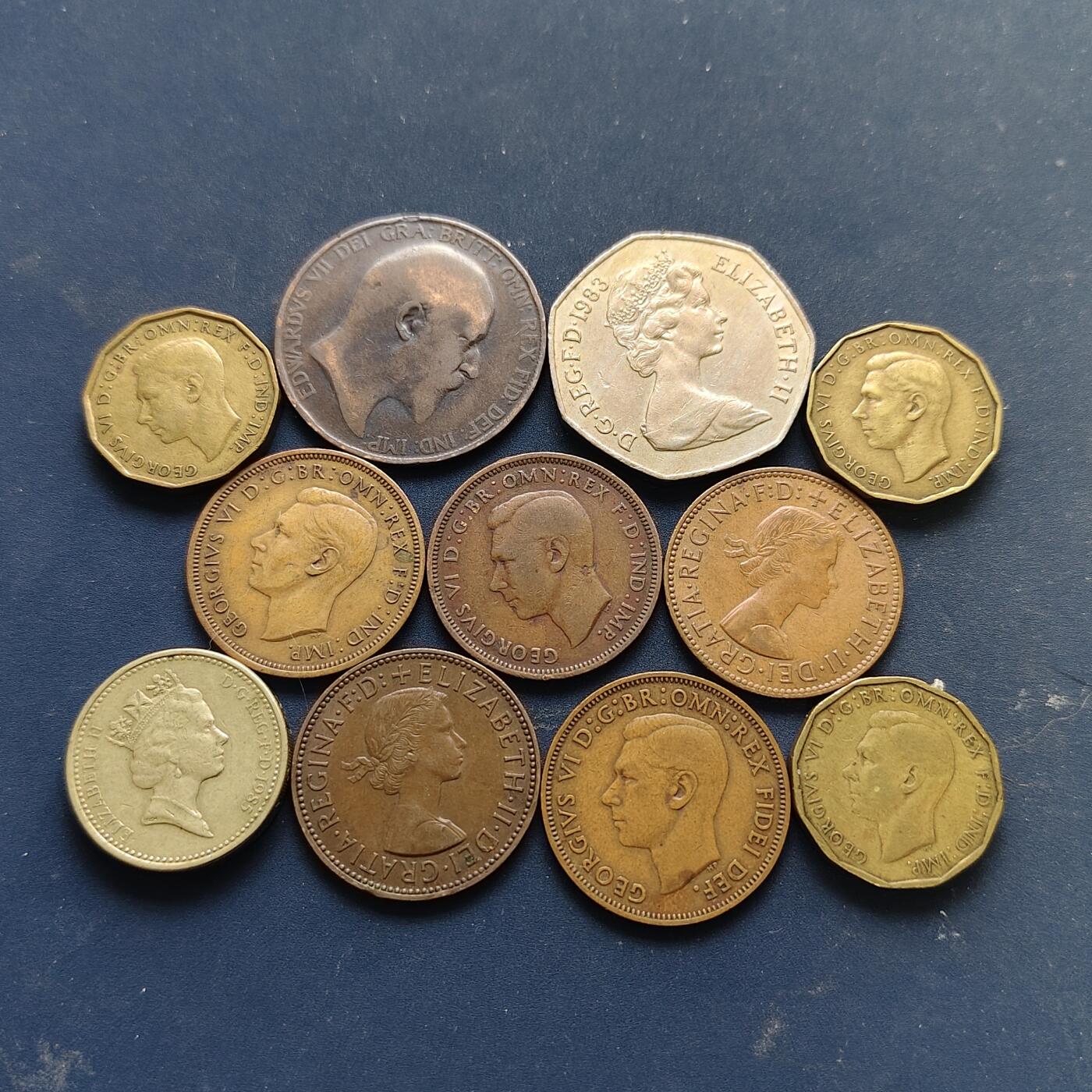 【全场包邮】纯粹捡漏拍510场 英国各年份散币11枚一组