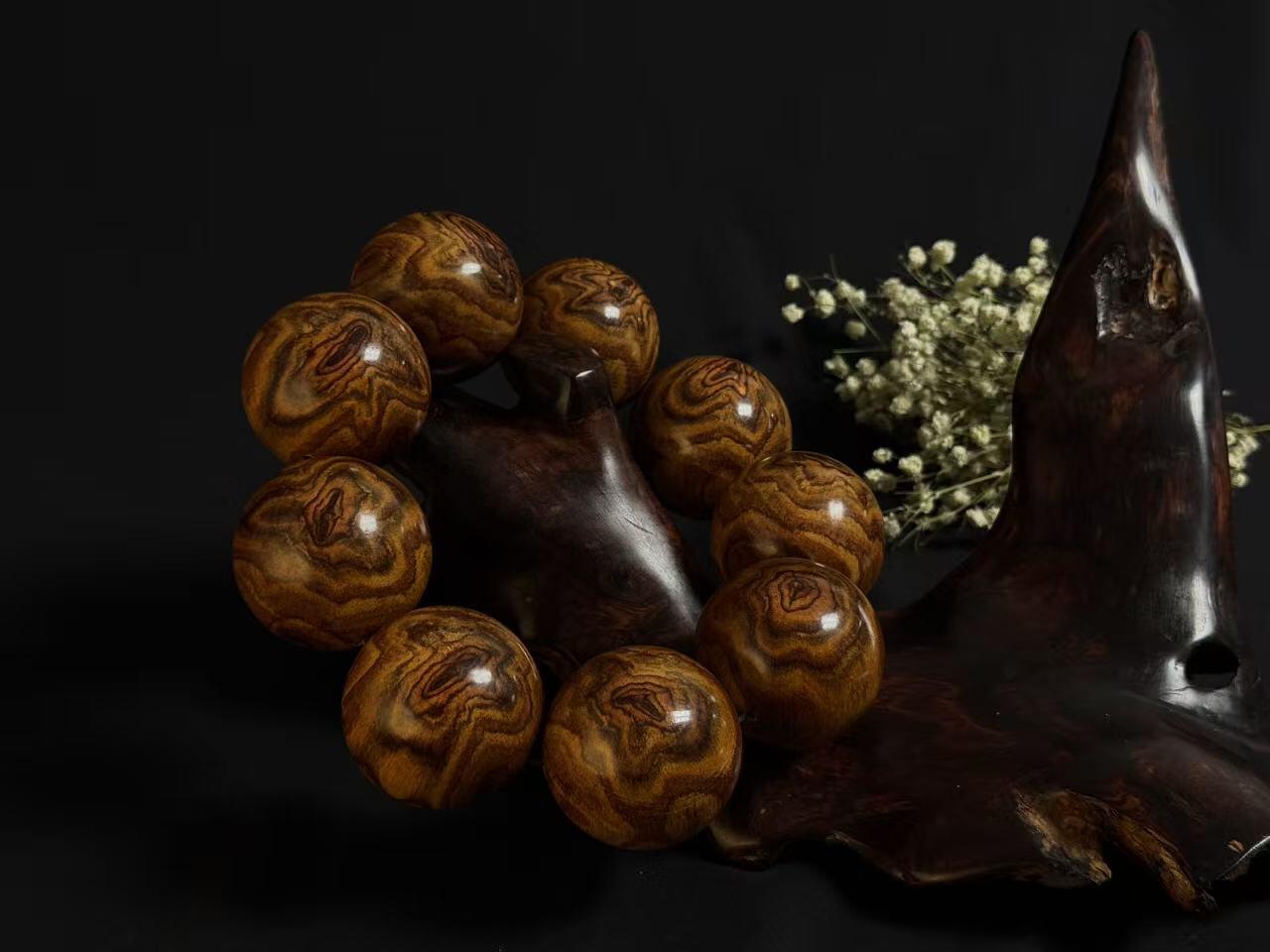 零元拍：超豪华鬼脸海南黄花梨大手持，44MM。太霸气了