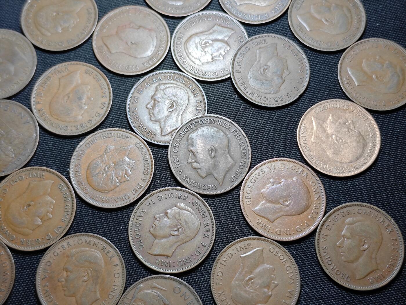 KK钱币收藏小铺   套币 批量/好品散币专场 2月预留时间 周末发货  英国乔六1便士铜币 29枚一组