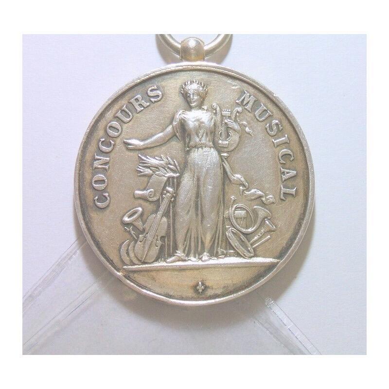 【银】法国1894年 女神站像高浮雕精制大银章 40MM 26.5克