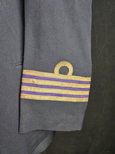 0元起拍勋章 第338期 咸鱼国勋章拍卖专场 3月15日（周日）下午6：00开始 日本ww2时期 川崎重工汽船制服上衣 胸围96 衣长68 肩宽44 袖长58