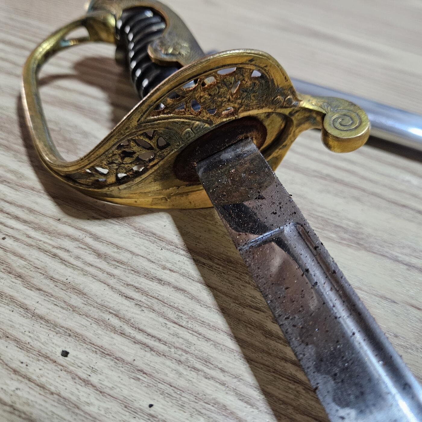 0元起拍勋章 第338期 咸鱼国勋章拍卖专场 3月15日（周日）下午6：00开始 合法未开刃 明治19式尉官指挥刃